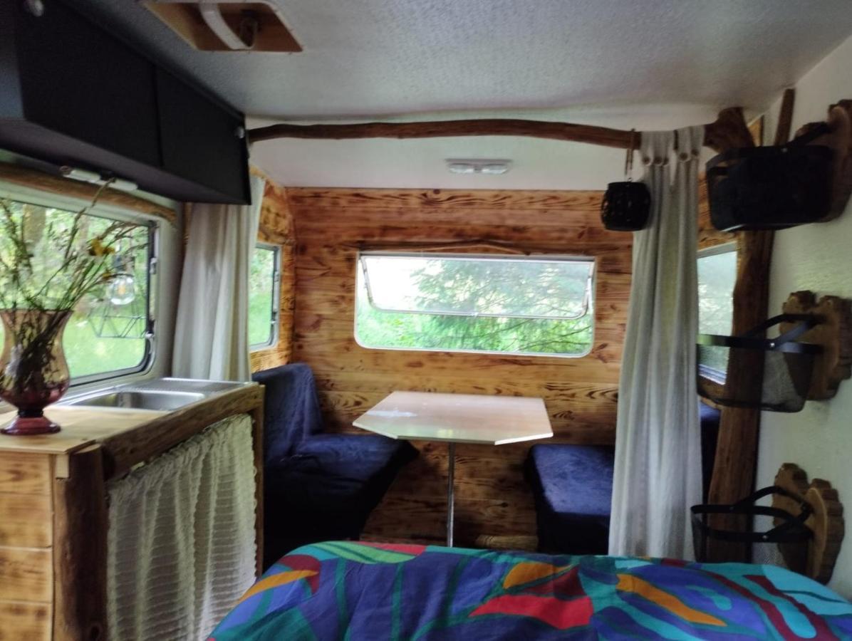 La Caravane Nature Saint-Julien-le-Petit 외부 사진